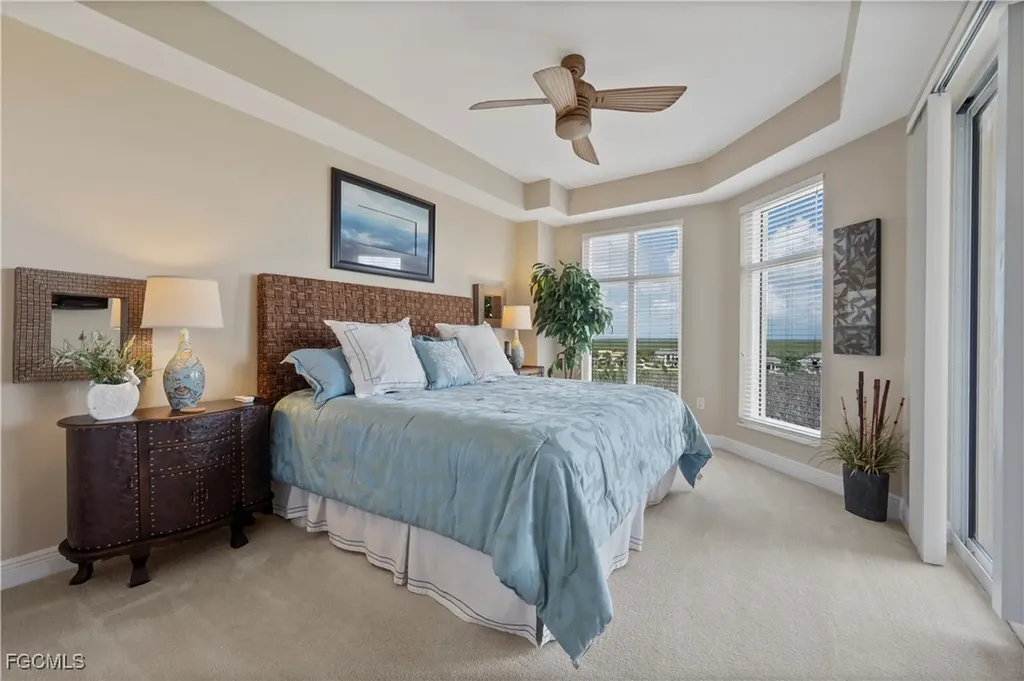 6081 Silver King Boulevard Cape Coral FL 33914