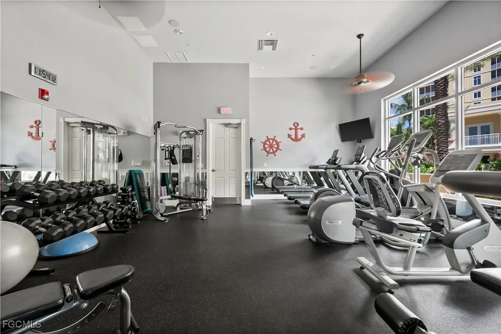 6081 Silver King Boulevard Cape Coral FL 33914