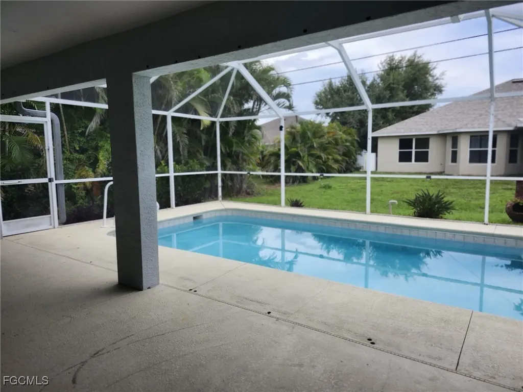 1902 SW 30th Street Cape Coral FL 33914
