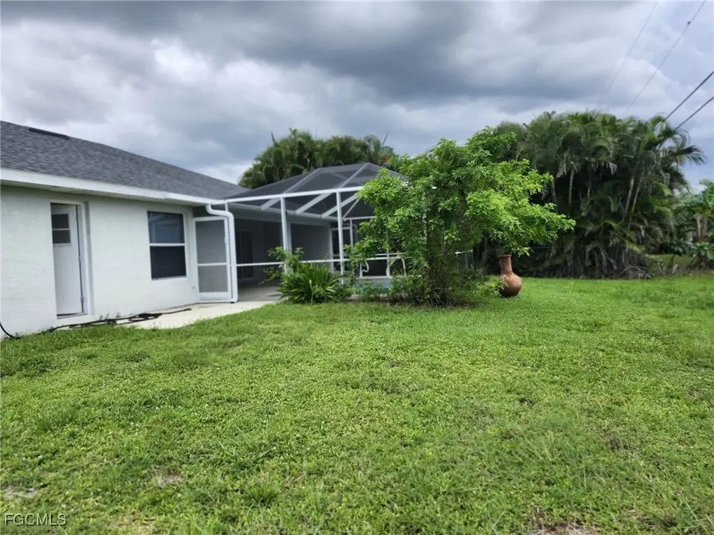 1902 SW 30th Street Cape Coral FL 33914