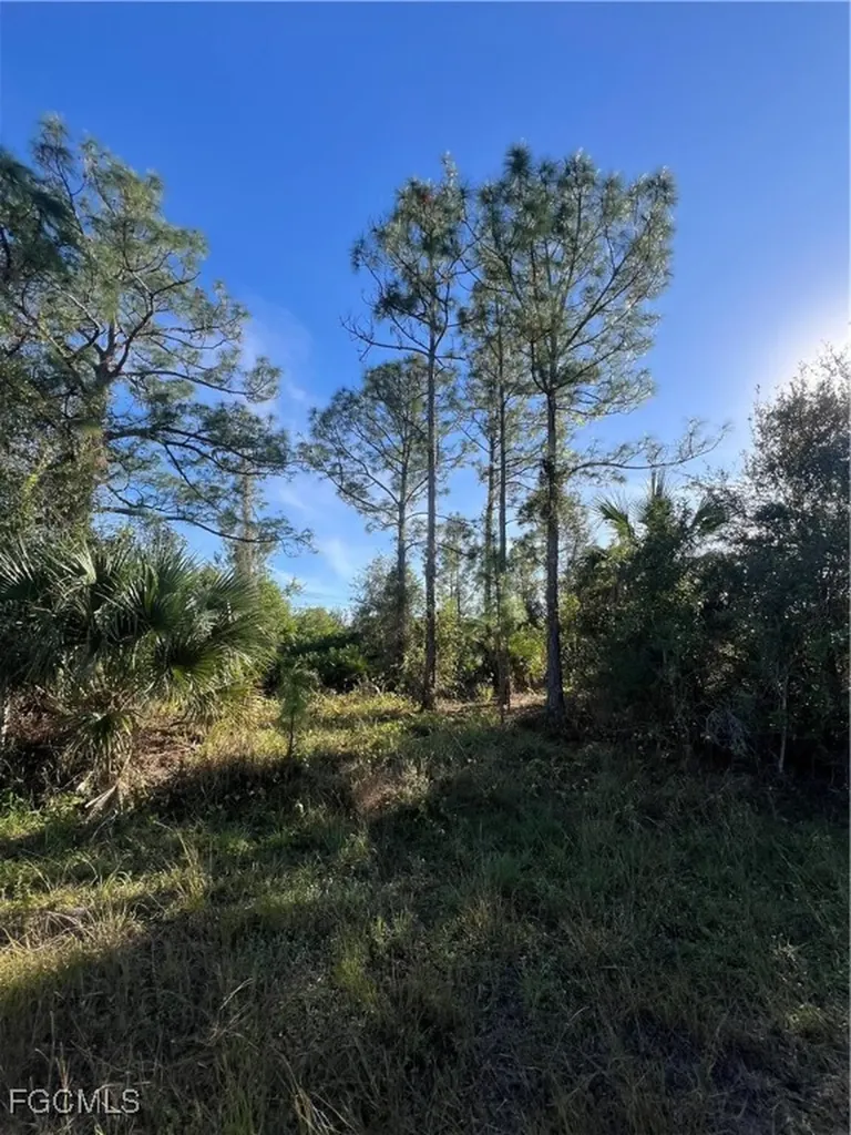 900 E 9th Street Lehigh Acres FL 33972