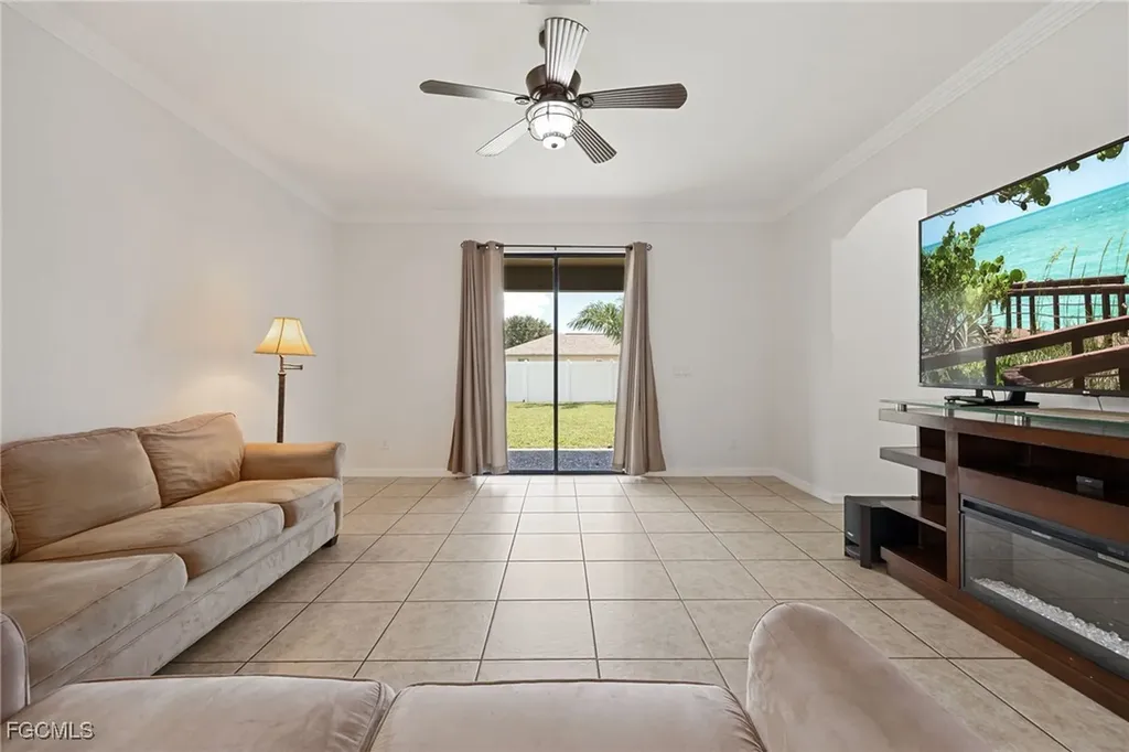 1618 SW 14th Street Cape Coral FL 33991