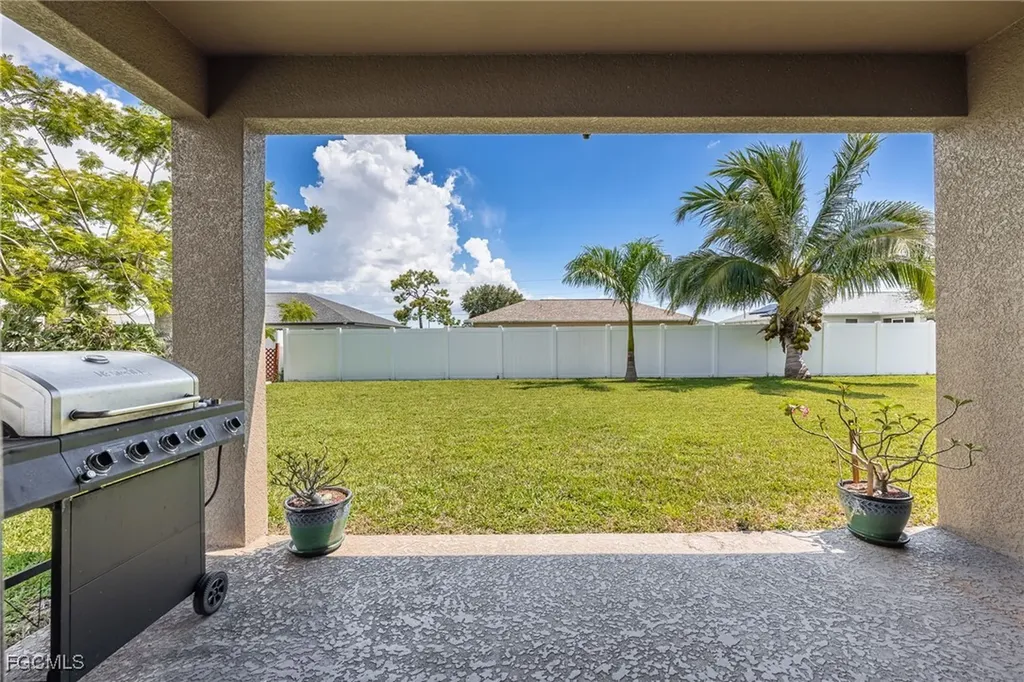 1618 SW 14th Street Cape Coral FL 33991