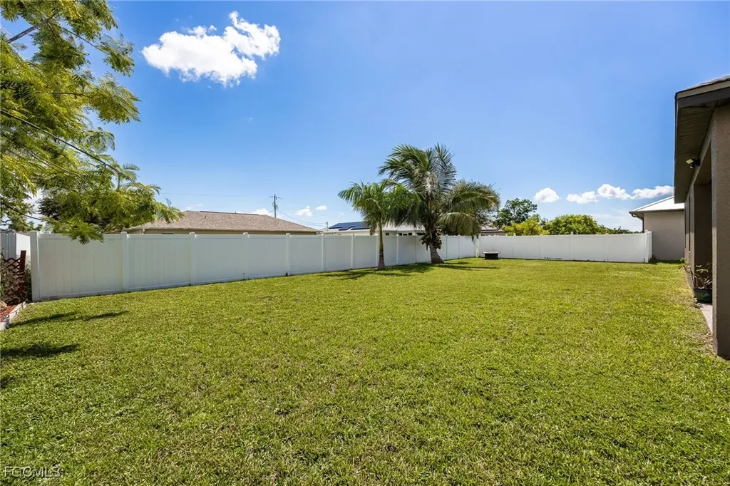 1618 SW 14th Street Cape Coral FL 33991