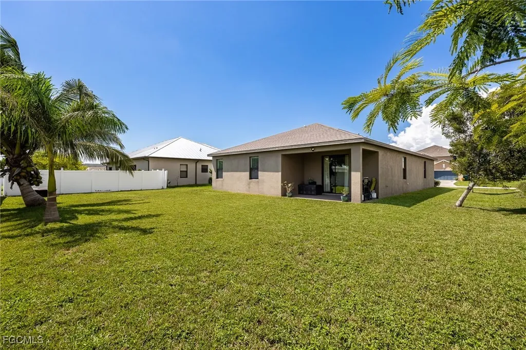 1618 SW 14th Street Cape Coral FL 33991