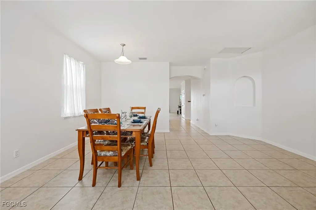 1618 SW 14th Street Cape Coral FL 33991