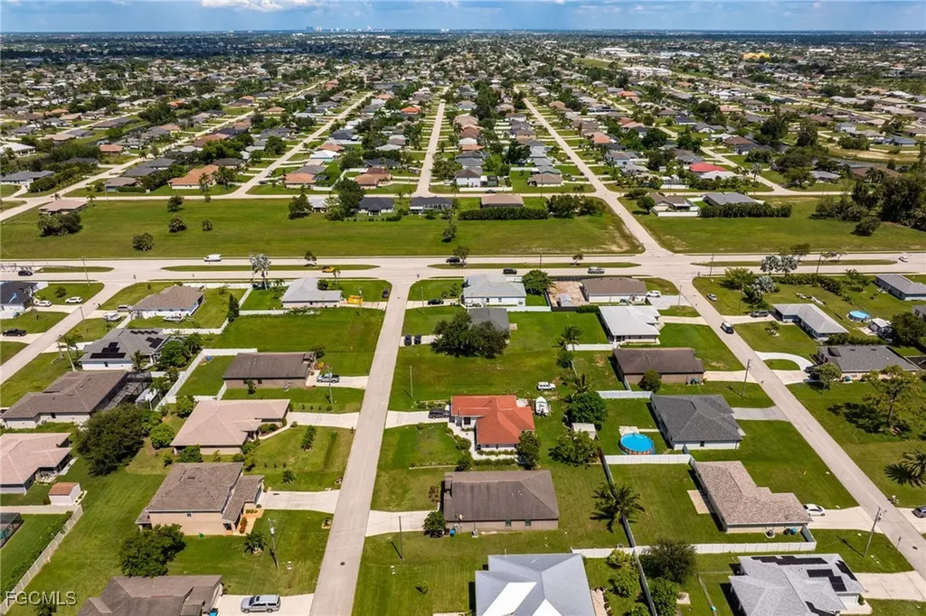 1618 SW 14th Street Cape Coral FL 33991