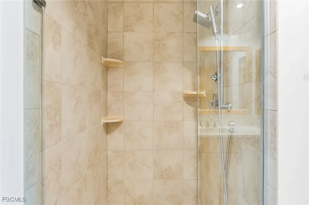 406 Gulf Bend Drive Captiva FL 33924