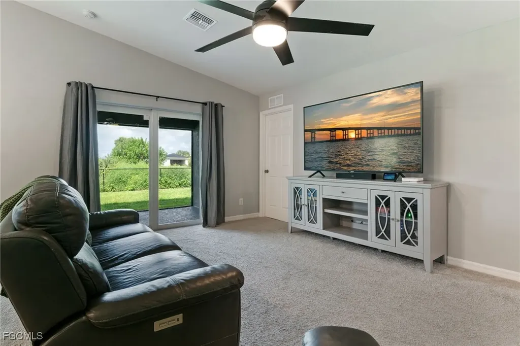 4104 NE 15th Avenue Cape Coral FL 33909