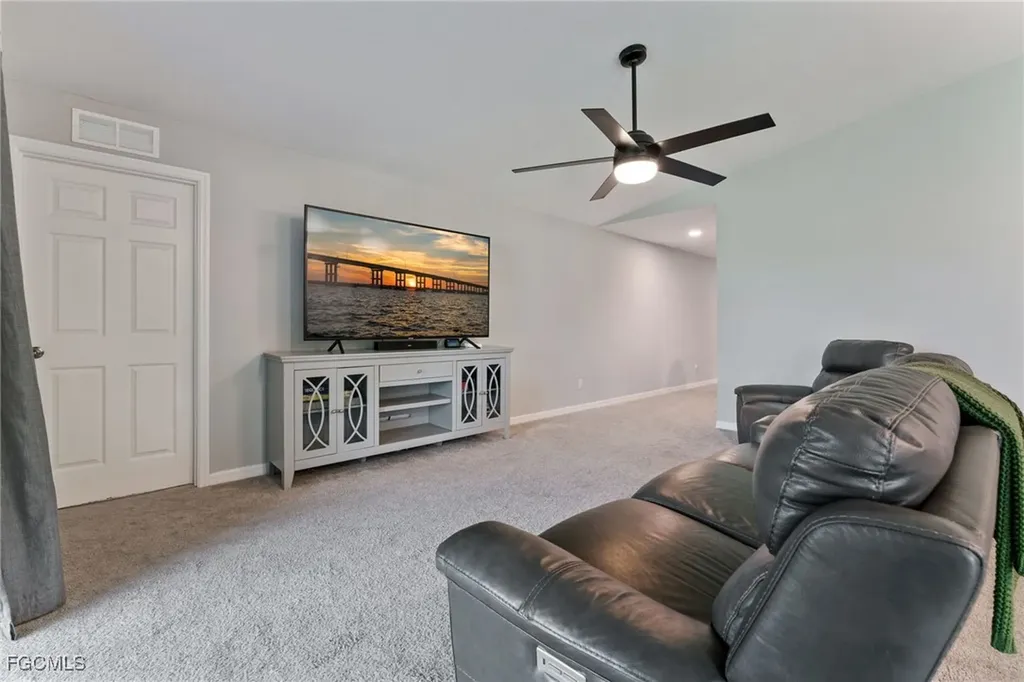 4104 NE 15th Avenue Cape Coral FL 33909