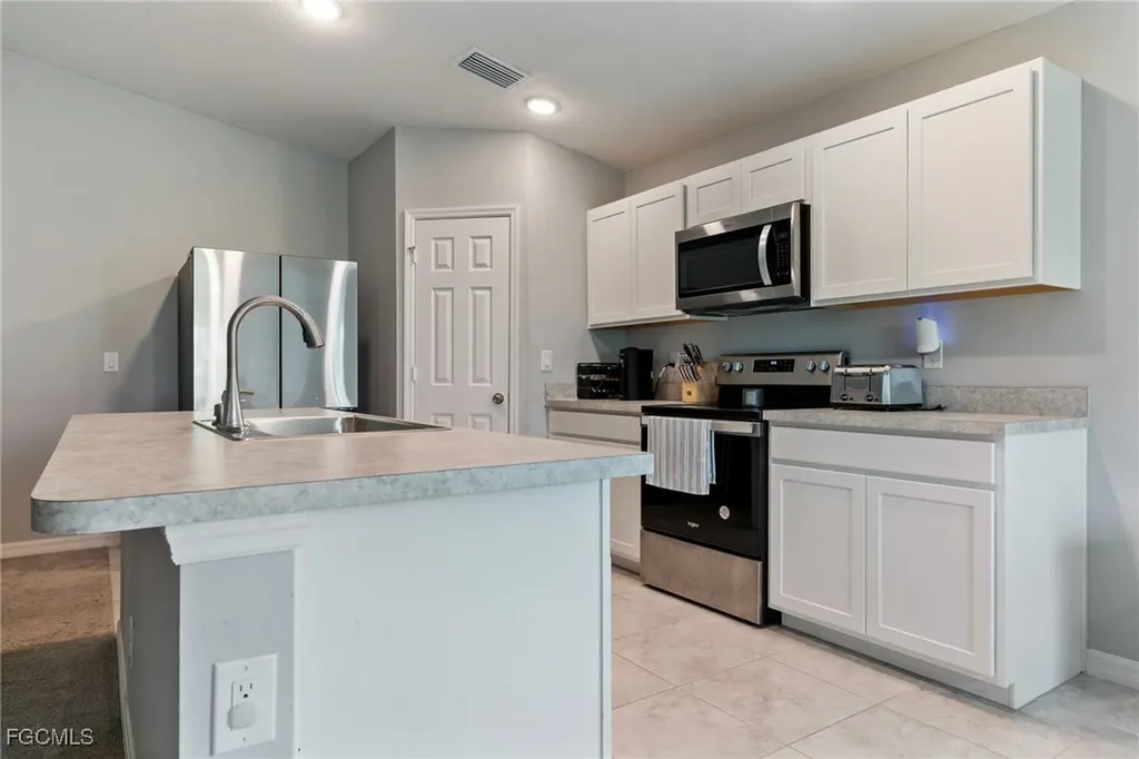 4104 NE 15th Avenue Cape Coral FL 33909