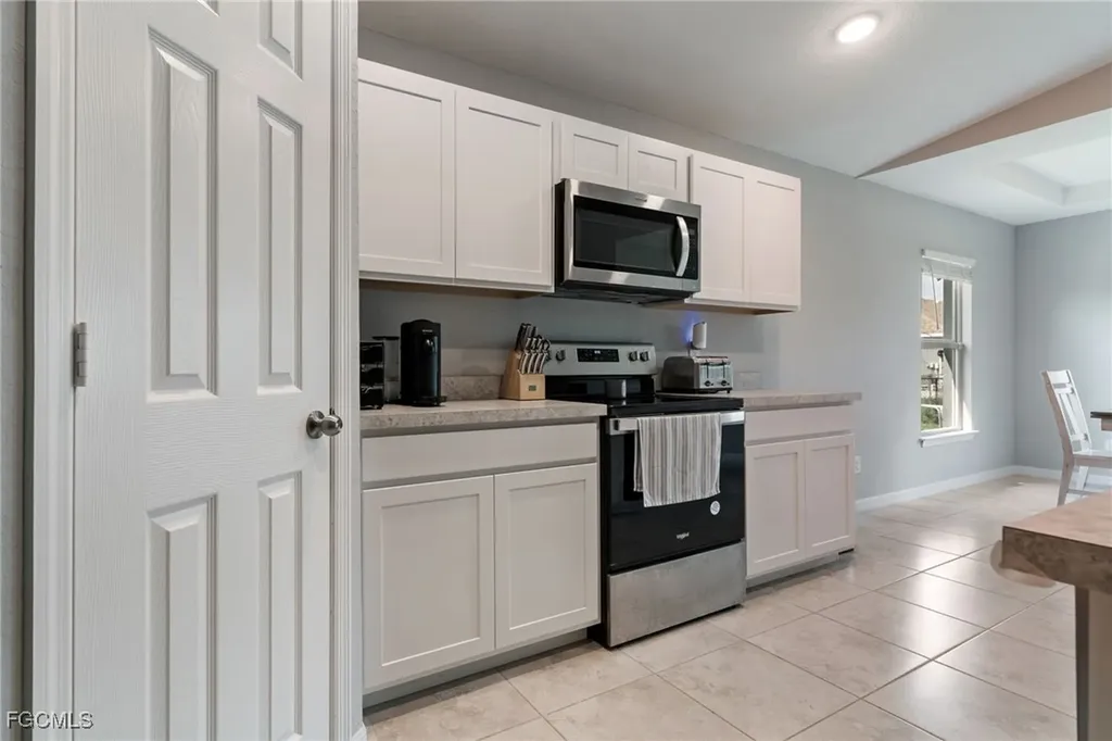 4104 NE 15th Avenue Cape Coral FL 33909