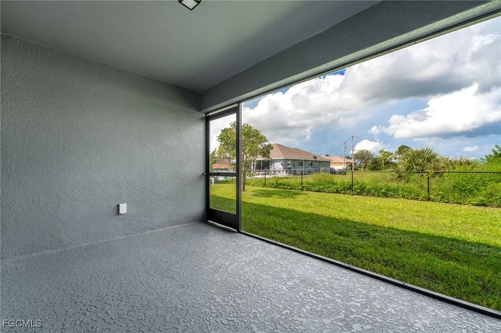 4104 NE 15th Avenue Cape Coral FL 33909