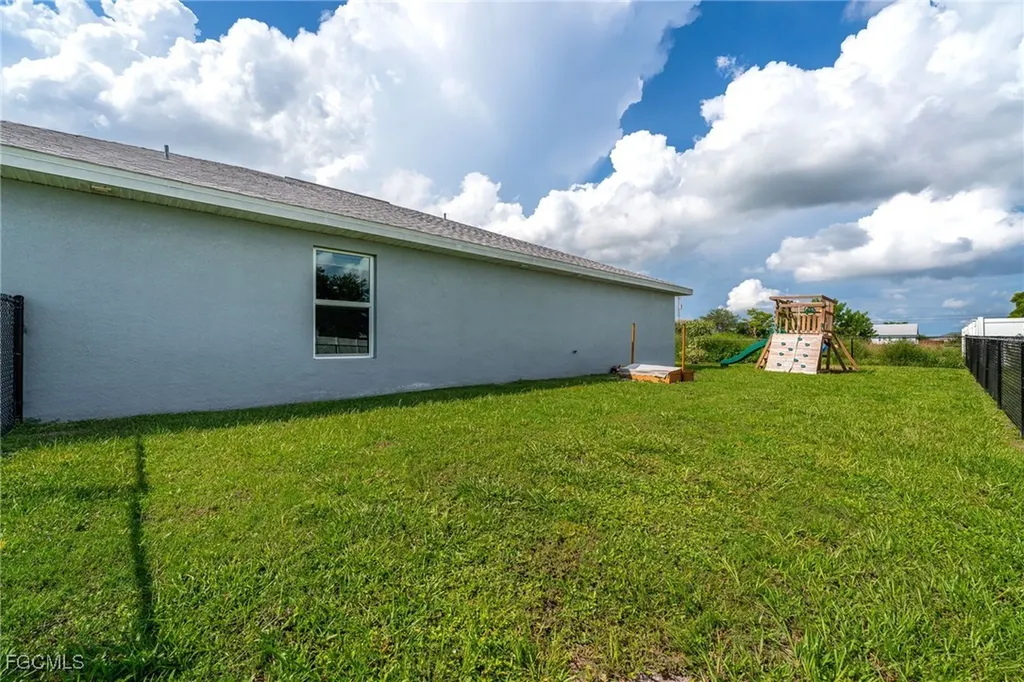 4104 NE 15th Avenue Cape Coral FL 33909