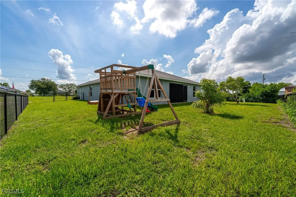 4104 NE 15th Avenue Cape Coral FL 33909