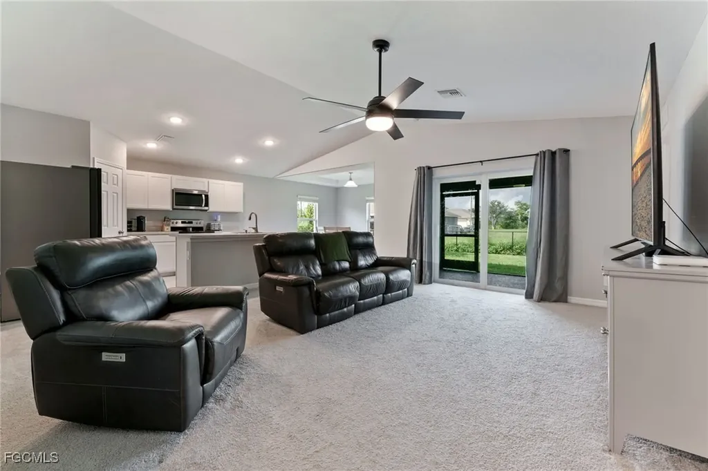 4104 NE 15th Avenue Cape Coral FL 33909