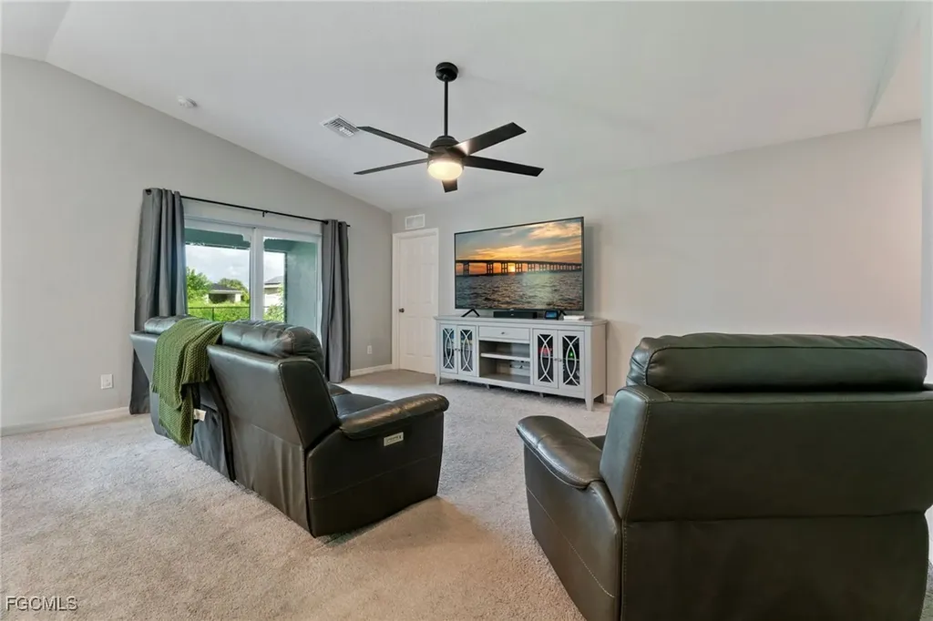 4104 NE 15th Avenue Cape Coral FL 33909