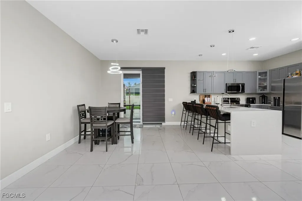 223 NW 4th Place Cape Coral FL 33993