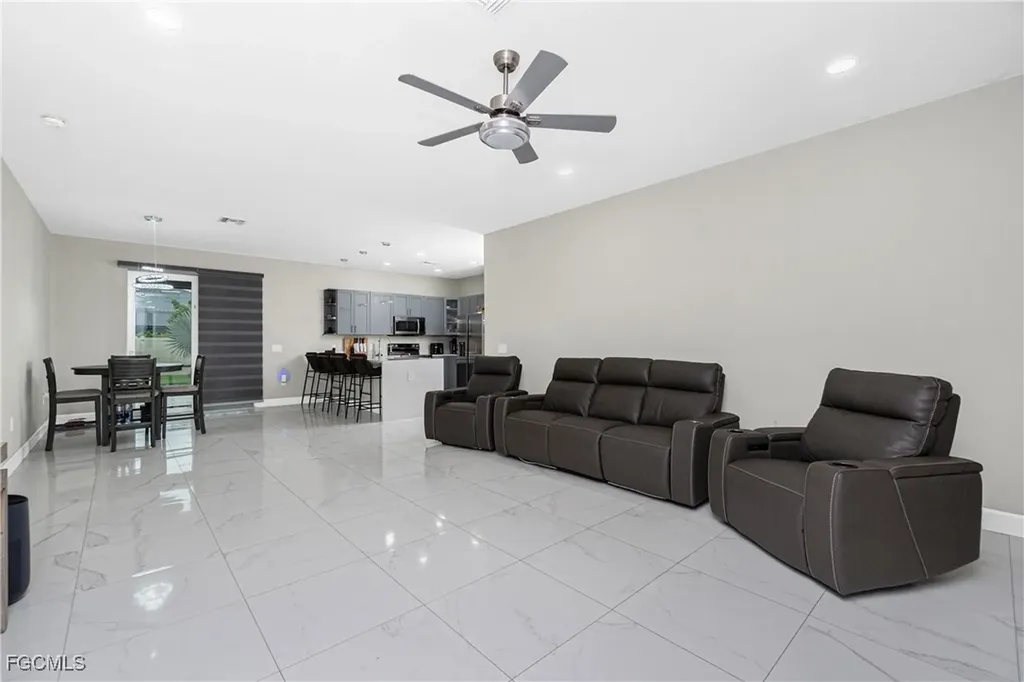 223 NW 4th Place Cape Coral FL 33993