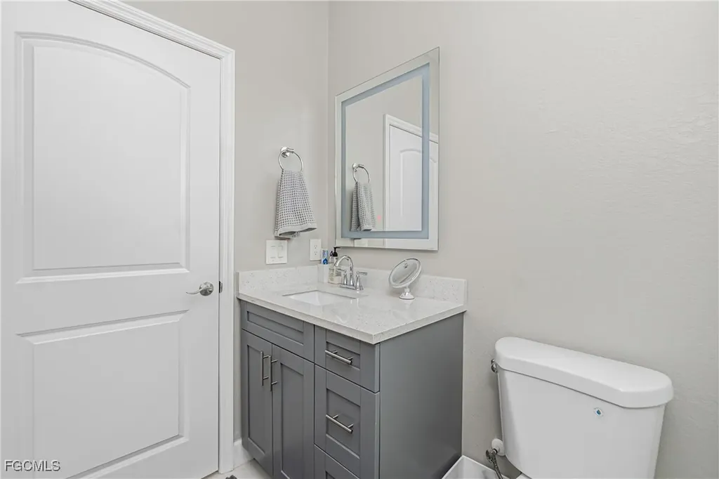 223 NW 4th Place Cape Coral FL 33993