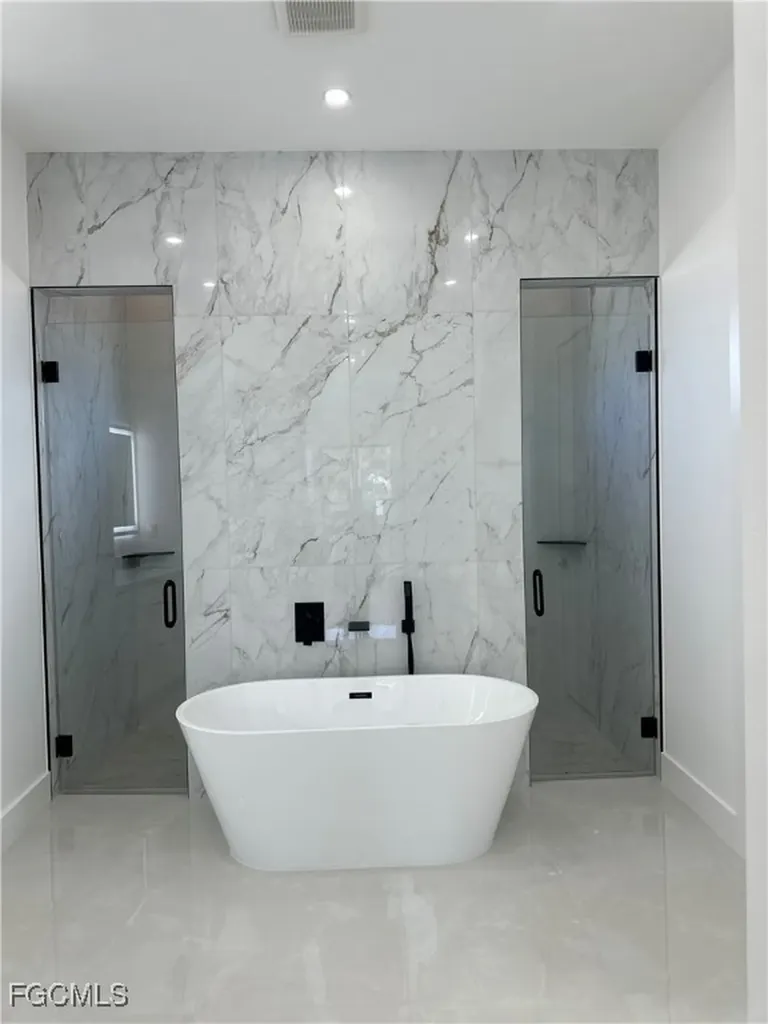 2000 SW 31st Terrace Cape Coral FL 33914