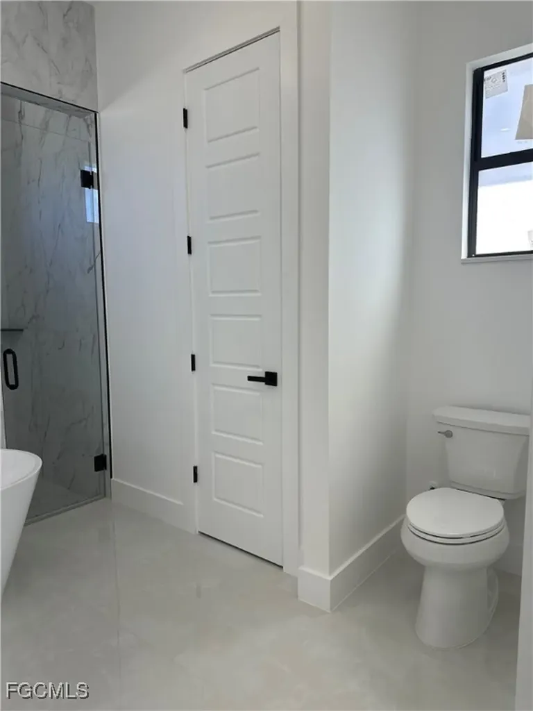 2000 SW 31st Terrace Cape Coral FL 33914