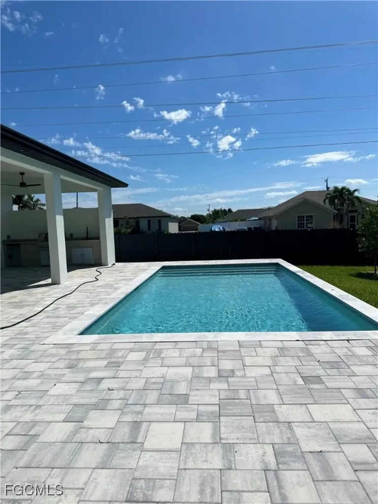 2000 SW 31st Terrace Cape Coral FL 33914