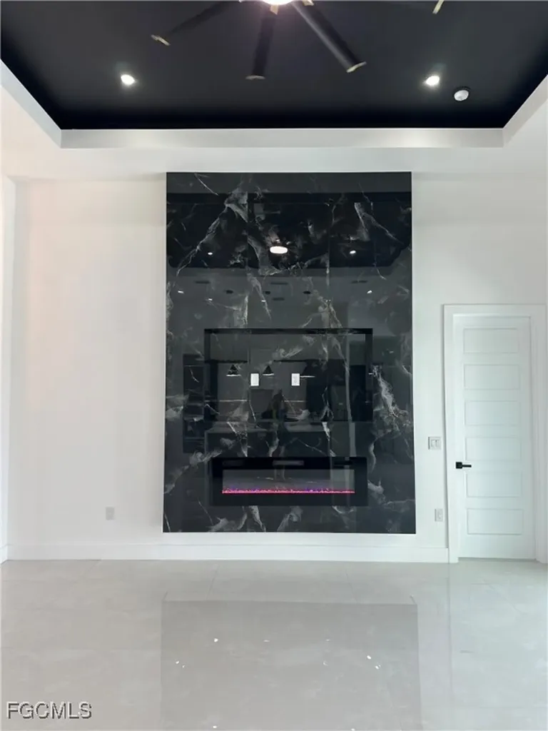 2000 SW 31st Terrace Cape Coral FL 33914