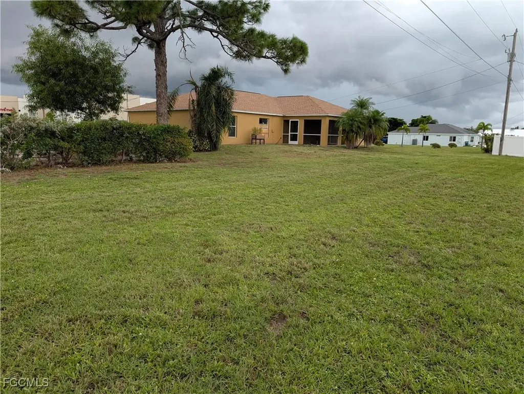 3411 Chiquita Boulevard S Cape Coral FL 33914