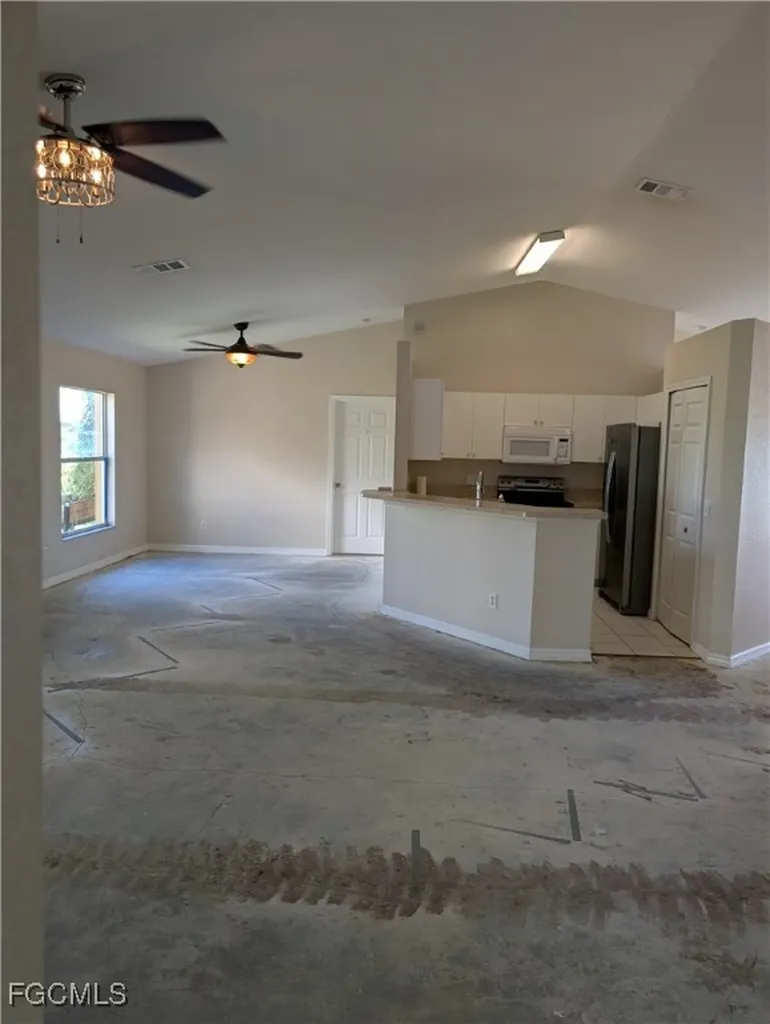 3411 Chiquita Boulevard S Cape Coral FL 33914