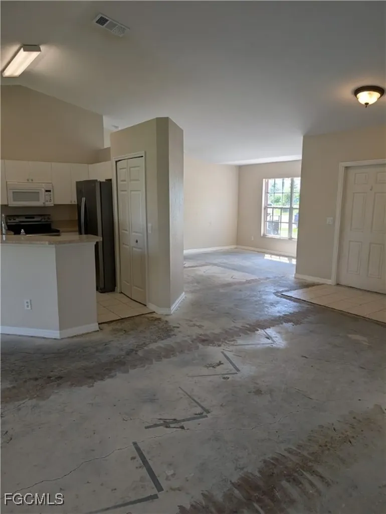 3411 Chiquita Boulevard S Cape Coral FL 33914