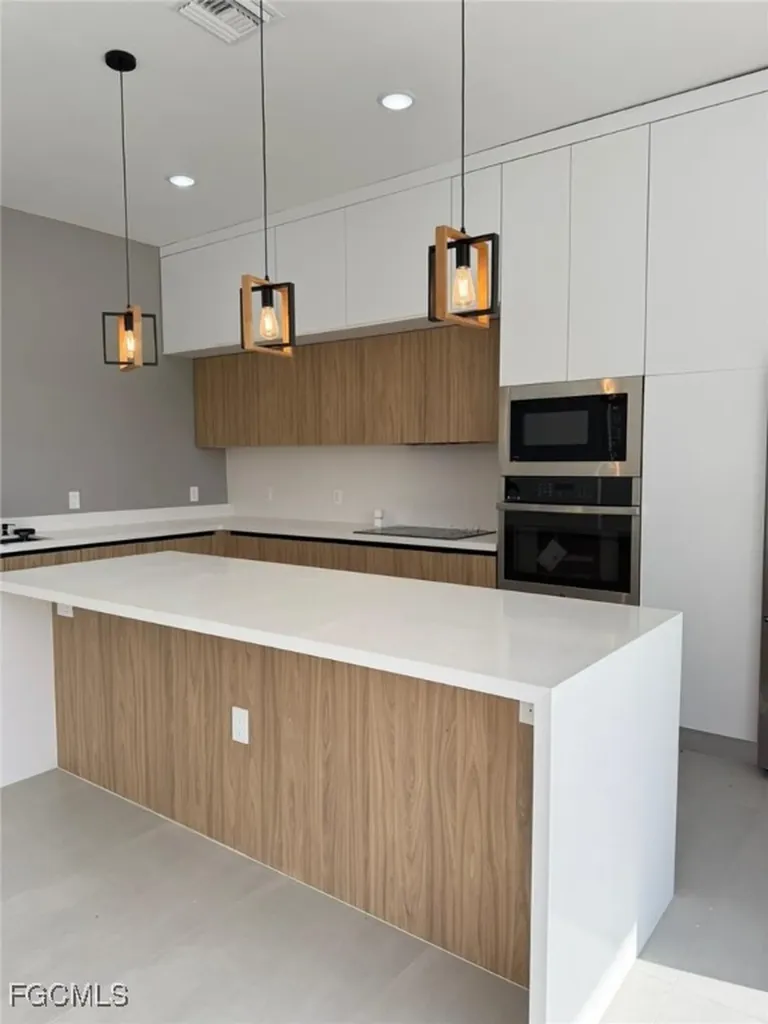 5 SW 26th Place Cape Coral FL 33991