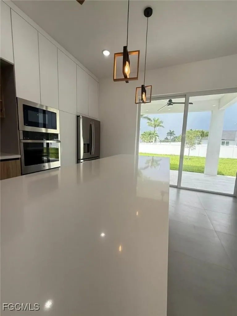 5 SW 26th Place Cape Coral FL 33991