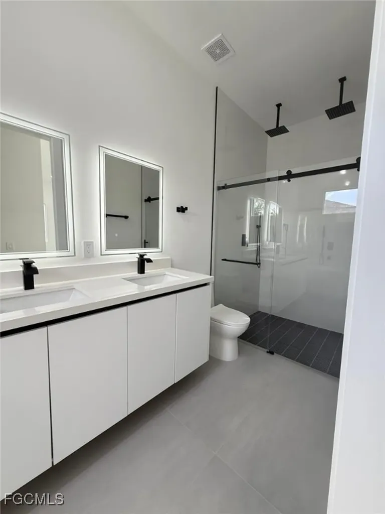 5 SW 26th Place Cape Coral FL 33991