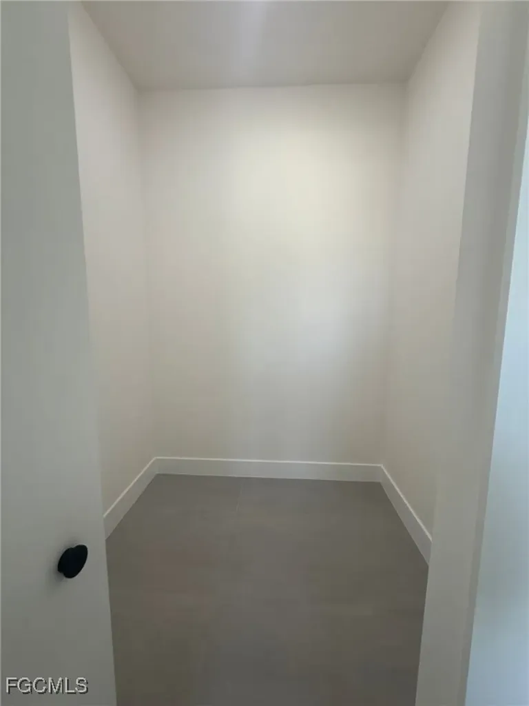 5 SW 26th Place Cape Coral FL 33991