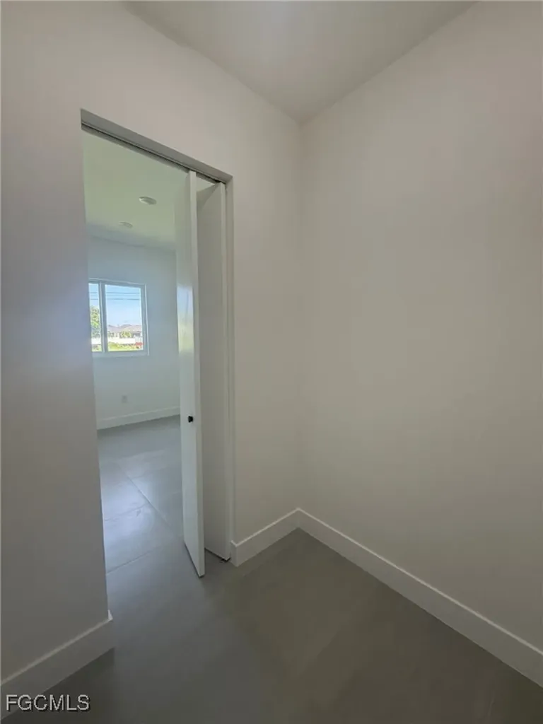 5 SW 26th Place Cape Coral FL 33991