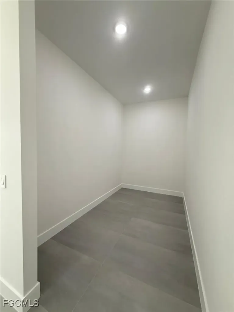 5 SW 26th Place Cape Coral FL 33991