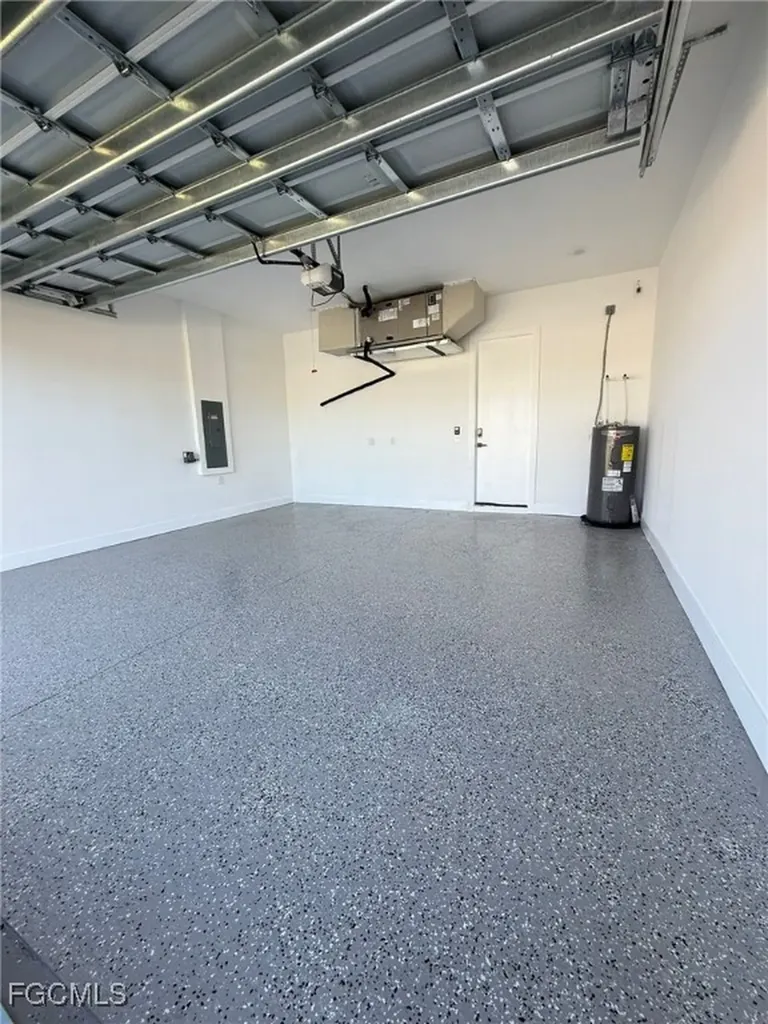 5 SW 26th Place Cape Coral FL 33991