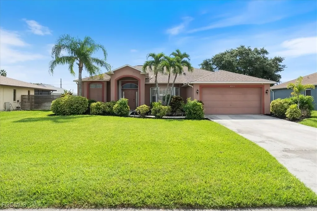 4313 SW 1st Place Cape Coral FL 33914