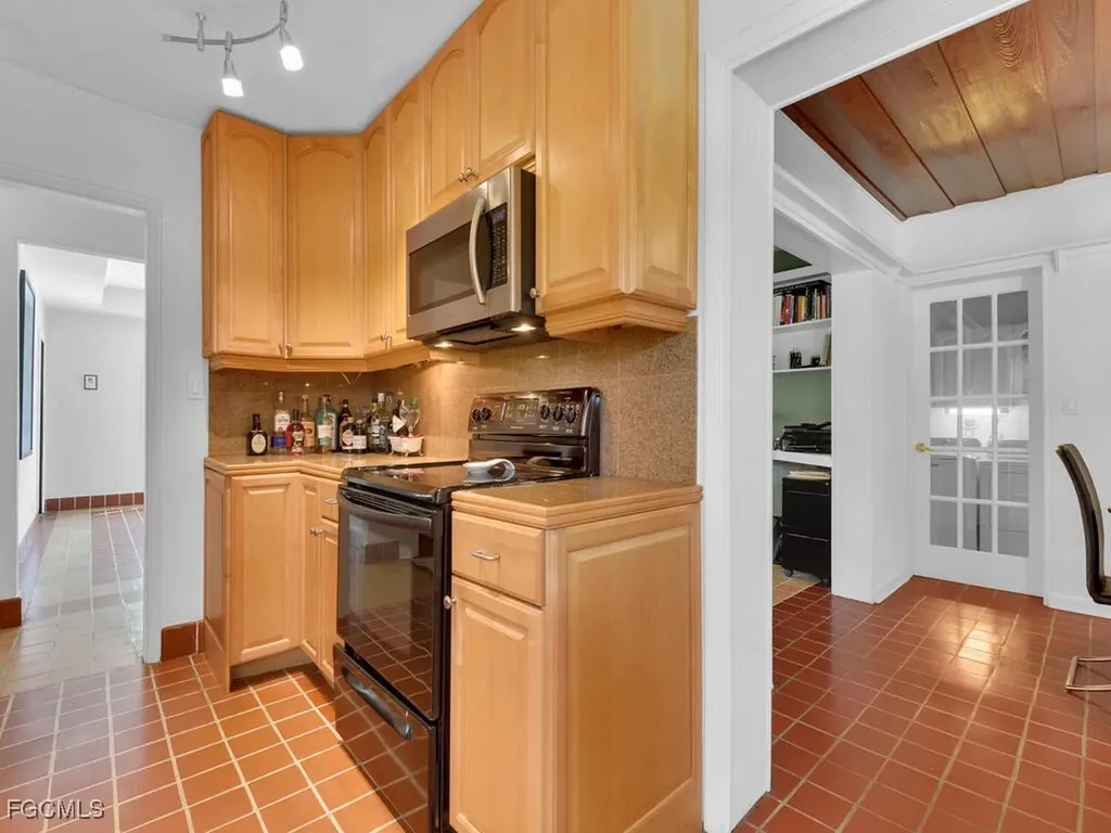 1803 Ardmore Road Fort Myers FL 33901