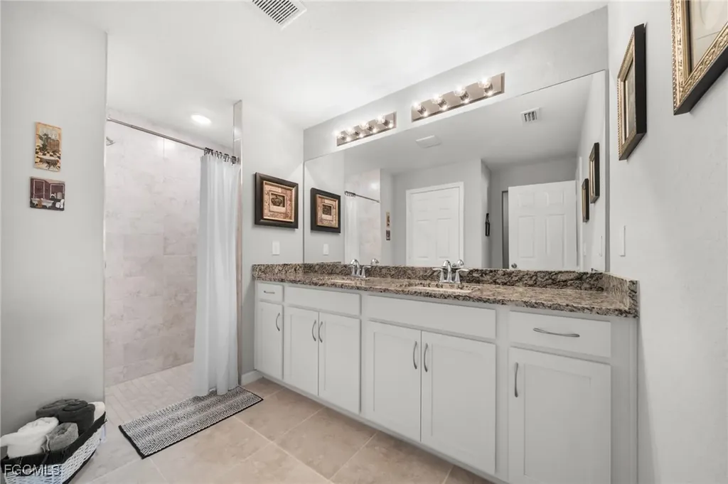 2805 NW 12th Lane Cape Coral FL 33993