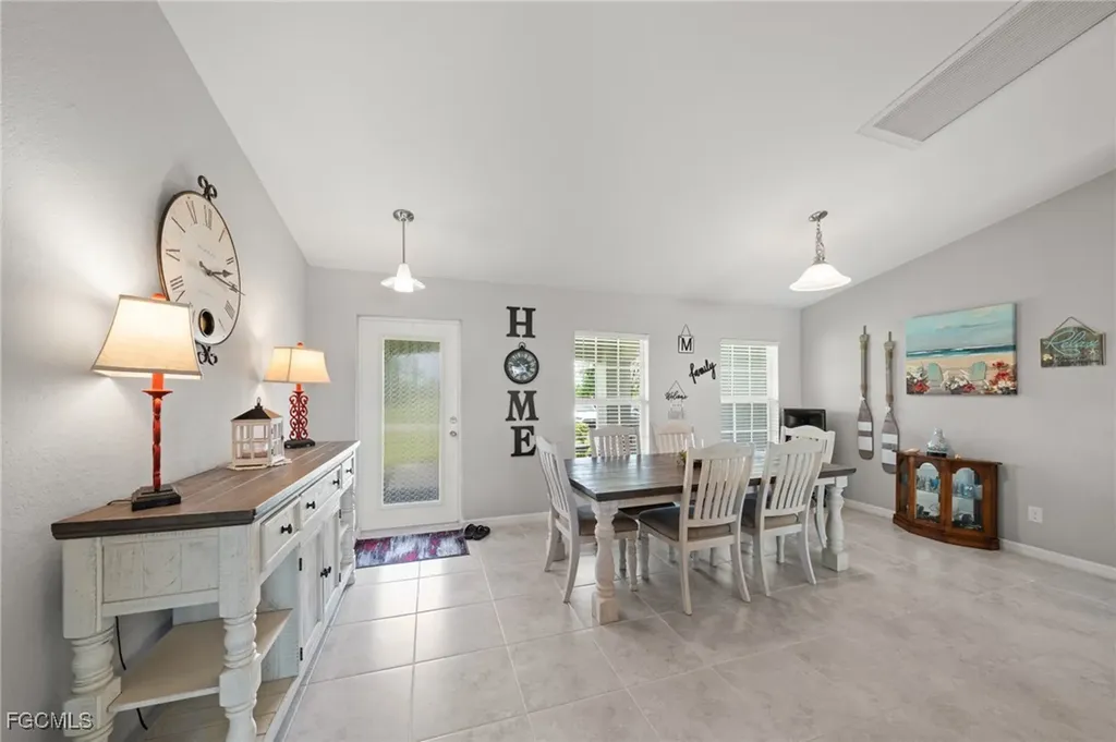 2805 NW 12th Lane Cape Coral FL 33993