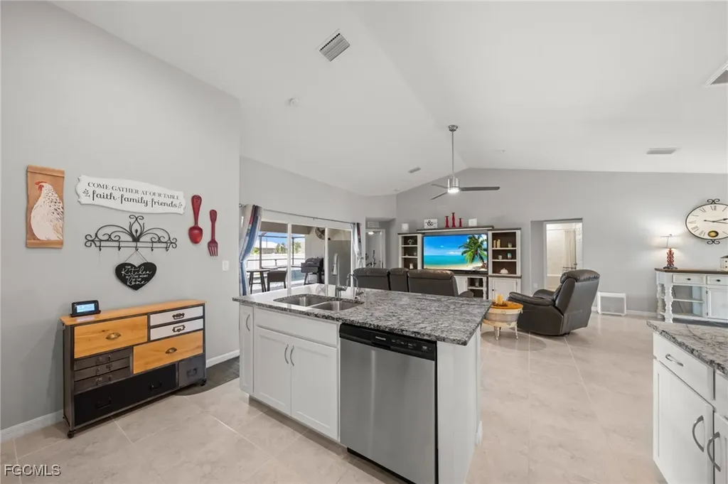 2805 NW 12th Lane Cape Coral FL 33993