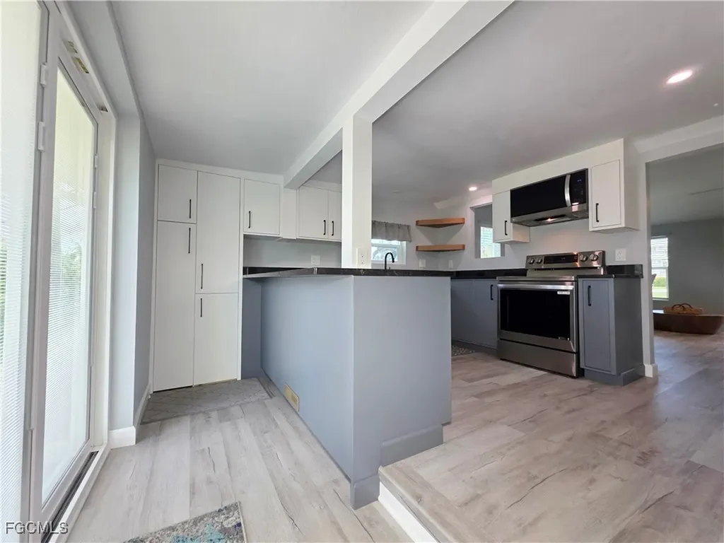 18387 Pioneer Road Fort Myers FL 33908