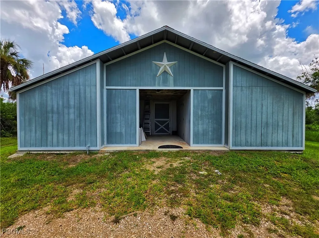 18387 Pioneer Road Fort Myers FL 33908