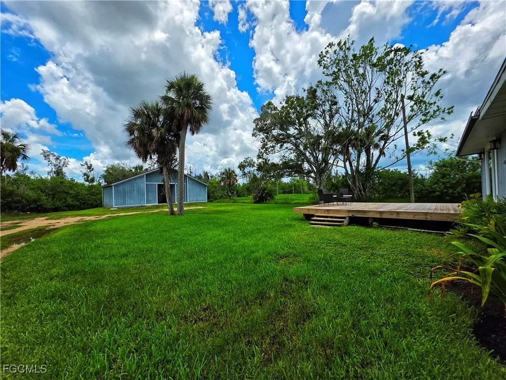 18387 Pioneer Road Fort Myers FL 33908