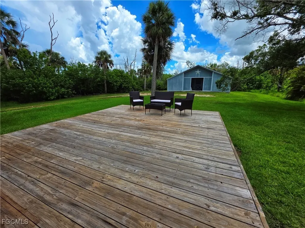 18387 Pioneer Road Fort Myers FL 33908