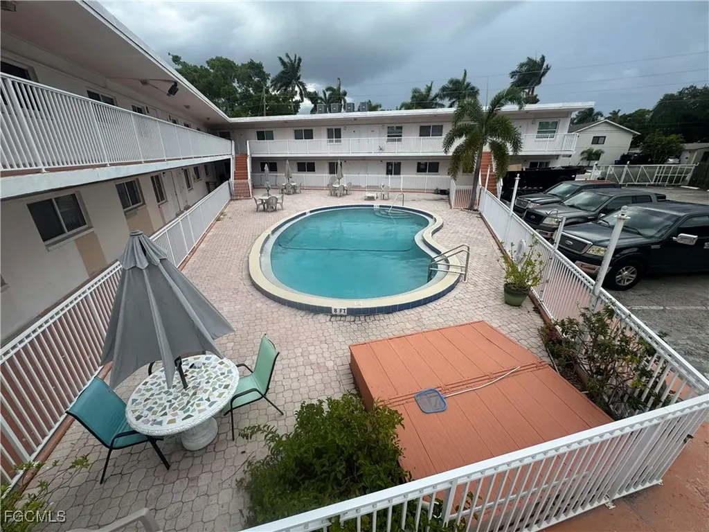 2590 1st Street Fort Myers FL 33901