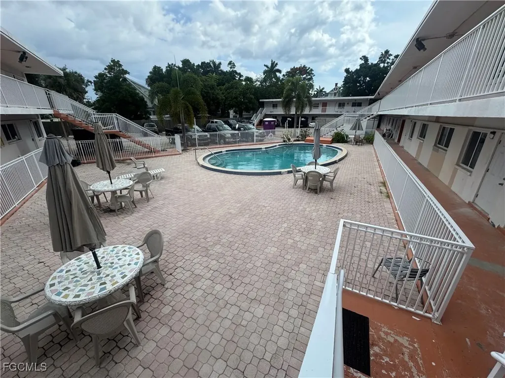 2590 1st Street Fort Myers FL 33901
