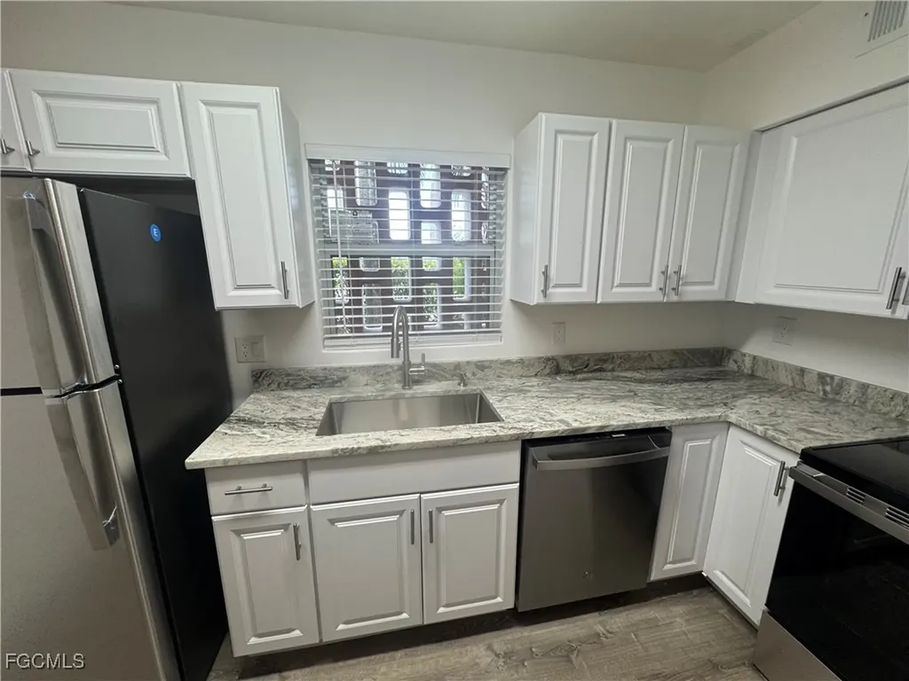 2590 1st Street Fort Myers FL 33901